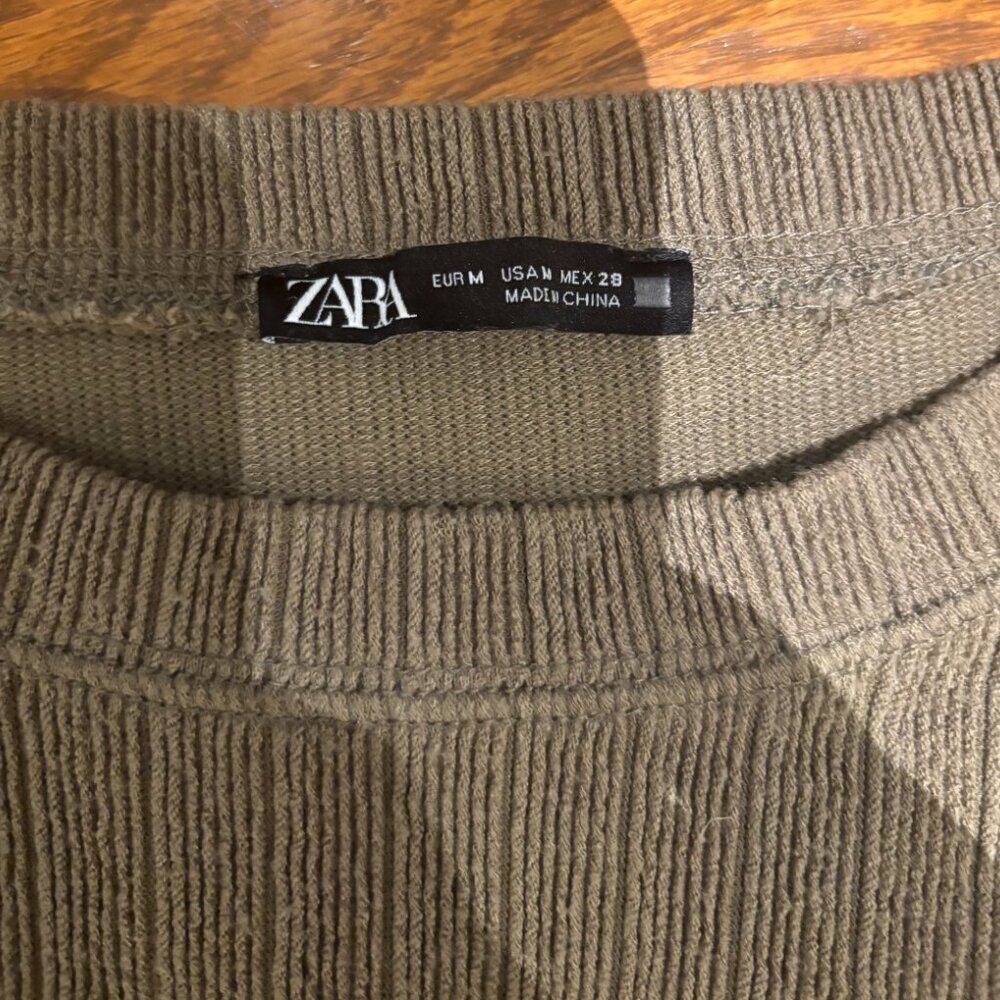 ZARA | Ribbed Peplum Top - Picture 3 of 3